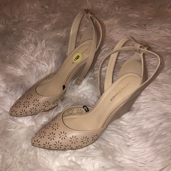 Marc Fisher tan high heeled wedges with pattern ☀️ - Picture 1 of 3